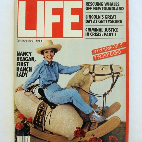 VTG 1983 LIFE Magazines Your CHOICE Year in Pix Debra Winger Willie Nelson Cars - Picture 6 of 7